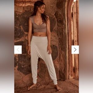 NWOT Free people Movement Echo Harem Pant size s/p